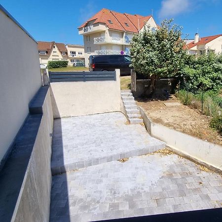 Jolie petite maison située à 150m de la plage Cucq Extérieur photo